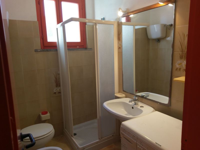 photo 14 Owner direct vacation rental San Vincenzo appartement Tuscany Livorno Province bathroom