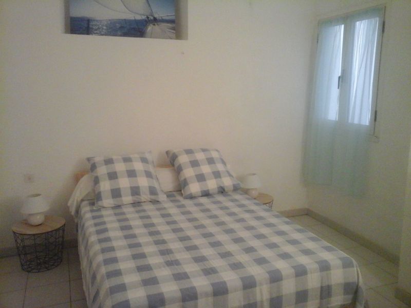 photo 16 Owner direct vacation rental Port Vendres appartement Languedoc-Roussillon Pyrnes-Orientales bedroom 2