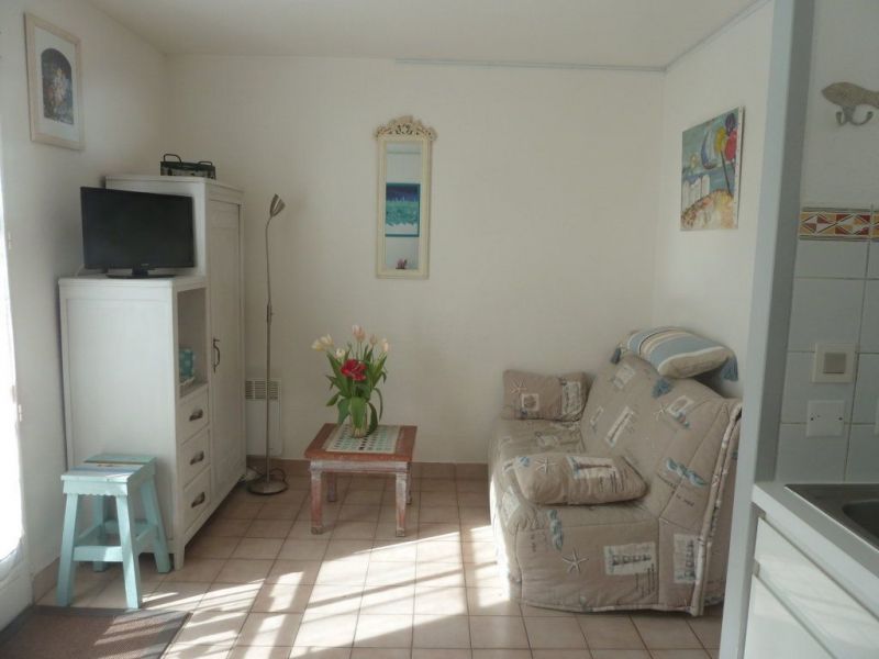 photo 0 Owner direct vacation rental Saint Martin de R appartement Poitou-Charentes Charente-Maritime Sitting room