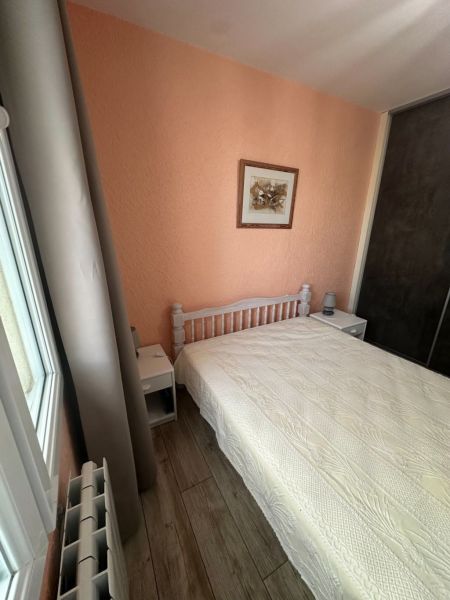 photo 6 Owner direct vacation rental Meschers appartement Poitou-Charentes Charente-Maritime bedroom 2