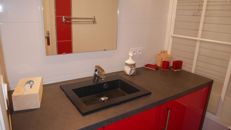 photo 7 Owner direct vacation rental Font Romeu appartement Languedoc-Roussillon Pyrnes-Orientales bathroom