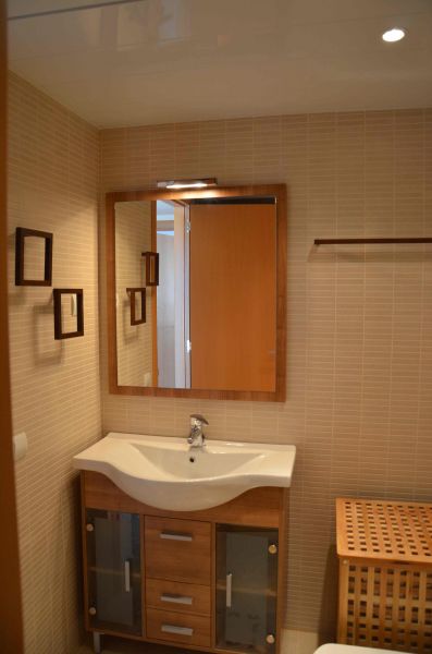 photo 8 Owner direct vacation rental Llana appartement Catalonia Girona (province of) bathroom