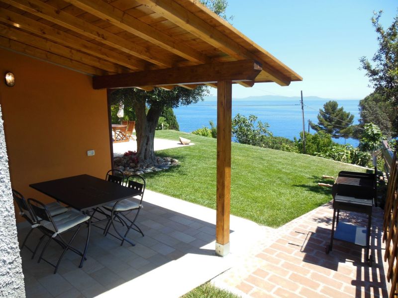 photo 14 Owner direct vacation rental Rio Marina maison Tuscany Elba Island Garden