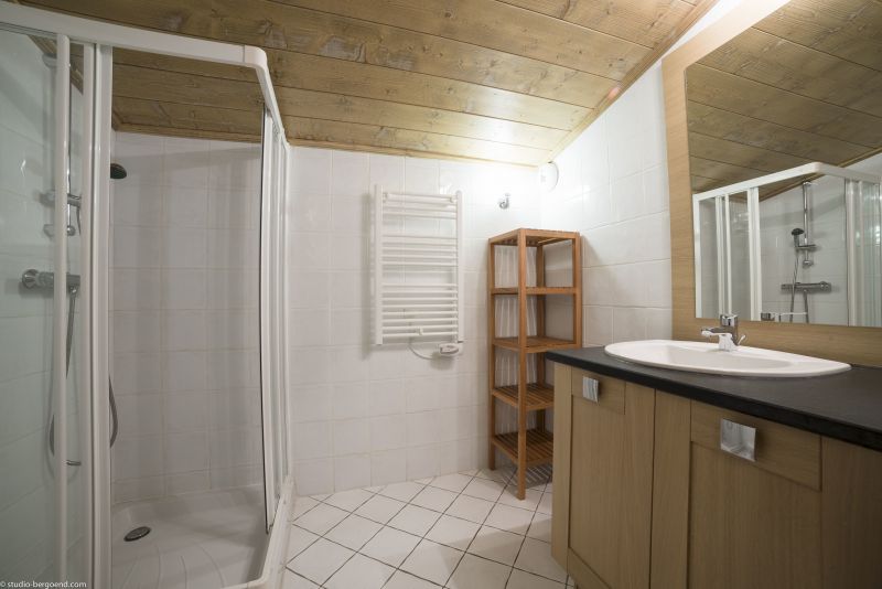 photo 12 Owner direct vacation rental Les Arcs appartement Rhone-Alps Savoie bathroom 3