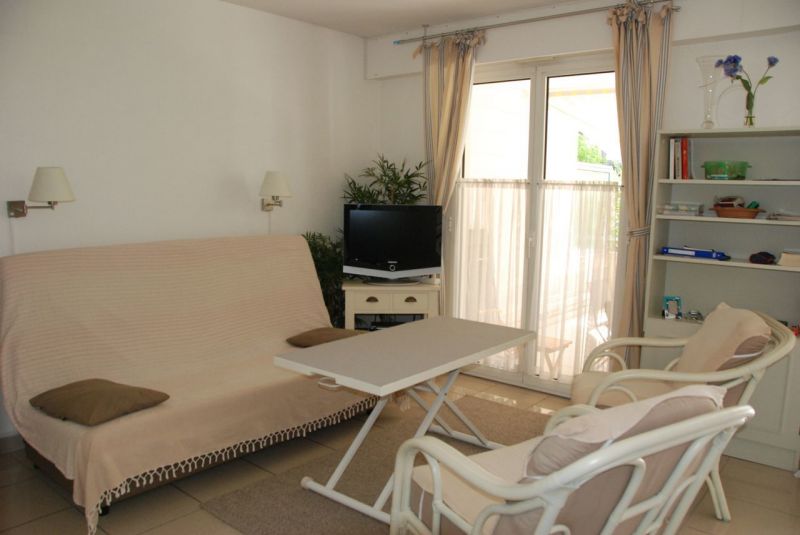 photo 4 Owner direct vacation rental Saint Raphael appartement Provence-Alpes-Cte d'Azur Var Living room