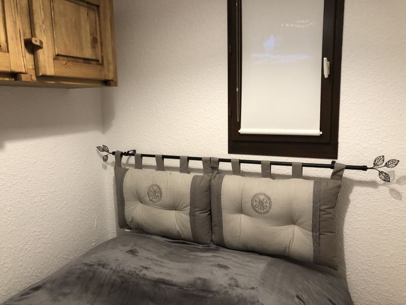 photo 10 Owner direct vacation rental Alpe d'Huez appartement Rhone-Alps Isre bedroom