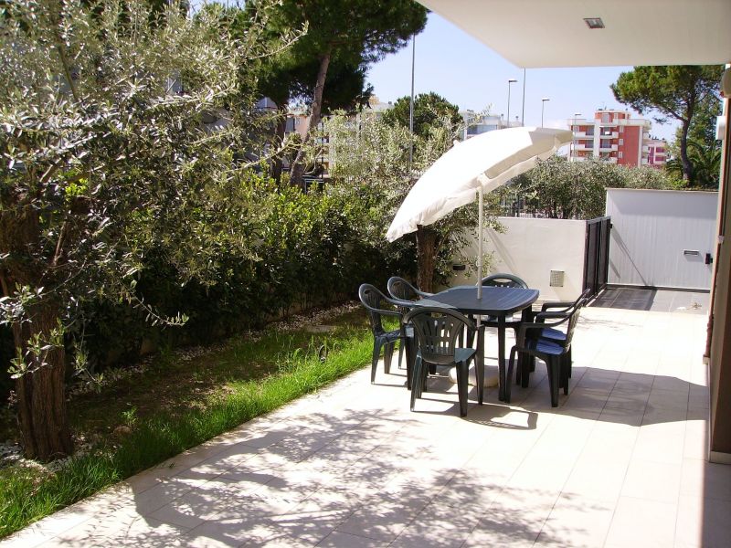 photo 11 Owner direct vacation rental Alba Adriatica appartement Abruzzo Teramo Province Garden