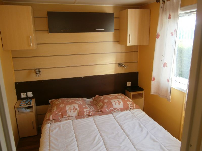 photo 7 Owner direct vacation rental Les Mathes mobilhome Poitou-Charentes Charente-Maritime bedroom 1