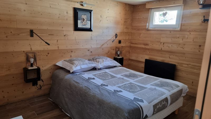 photo 7 Owner direct vacation rental Praz de Lys Sommand appartement Rhone-Alps Haute-Savoie bedroom 1