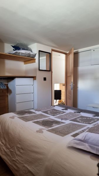 photo 8 Owner direct vacation rental Praz de Lys Sommand appartement Rhone-Alps Haute-Savoie bedroom 1