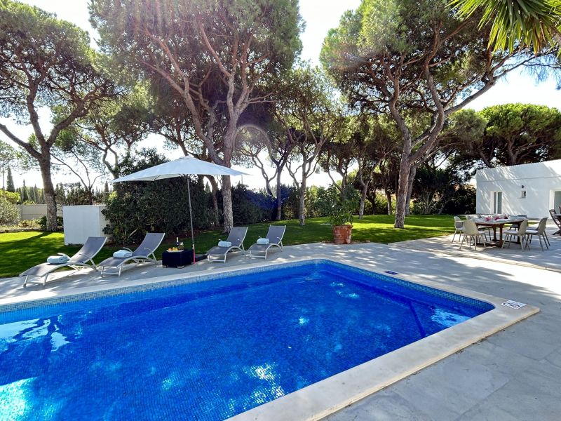 photo 16 Owner direct vacation rental Quarteira villa Algarve