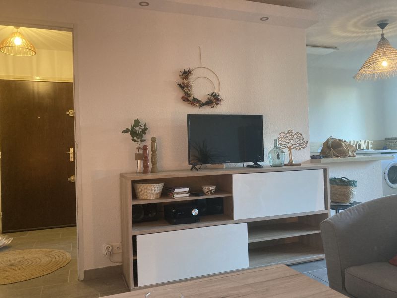 photo 11 Owner direct vacation rental Cassis appartement Provence-Alpes-Cte d'Azur Bouches du Rhne Living room