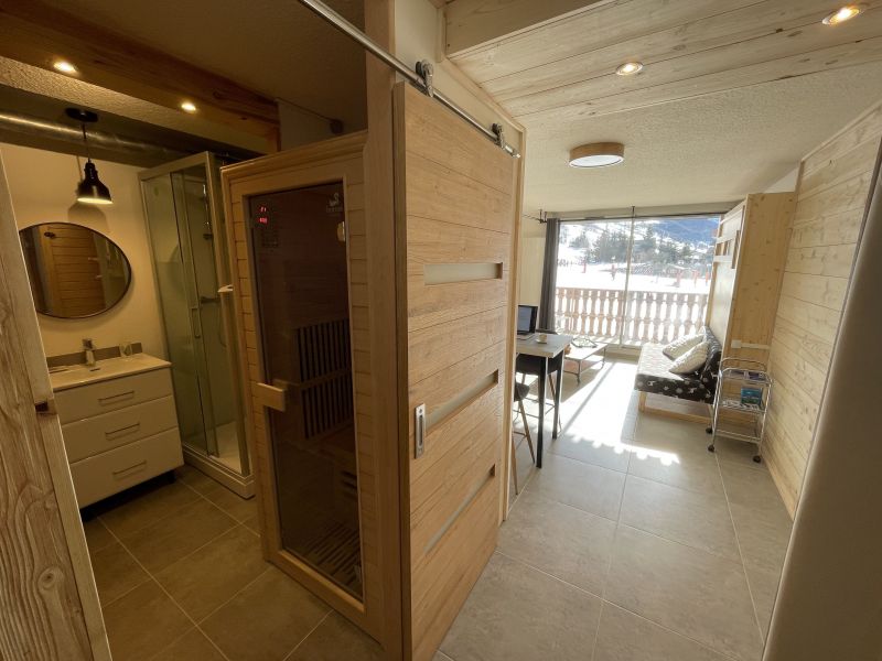 photo 5 Owner direct vacation rental Les 2 Alpes studio Rhone-Alps Isre Washing facilities