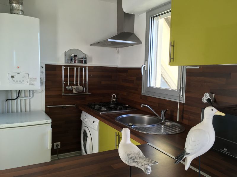 photo 10 Owner direct vacation rental Luc sur Mer appartement Basse-Normandie Calvados Open-plan kitchen