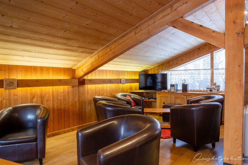 photo 5 Owner direct vacation rental Les 2 Alpes chalet Rhone-Alps Isre Sitting room