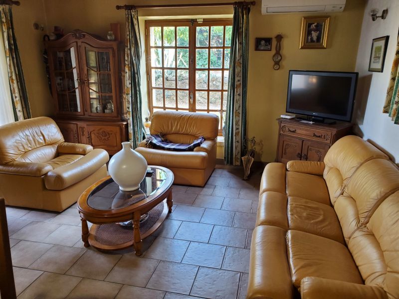 photo 8 Owner direct vacation rental Uzs maison Languedoc-Roussillon Gard Sitting room