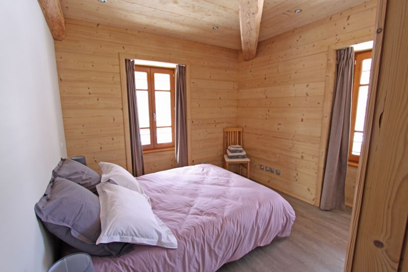 photo 11 Owner direct vacation rental Annecy gite Rhone-Alps Haute-Savoie bedroom 2