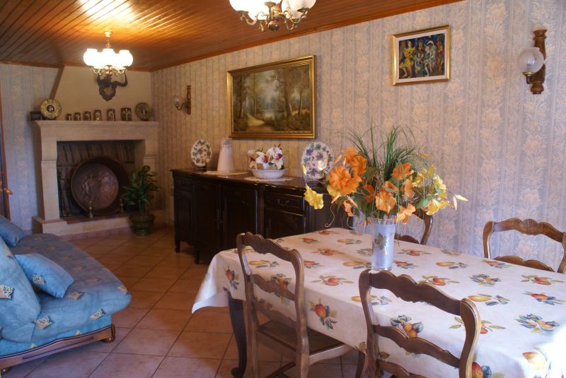 photo 5 Owner direct vacation rental Bergerac gite Aquitaine Dordogne Living room