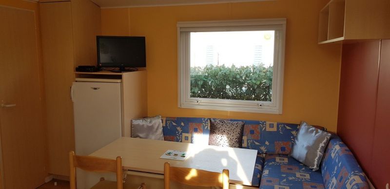 photo 4 Owner direct vacation rental La Cotinire mobilhome Poitou-Charentes Charente-Maritime Living room