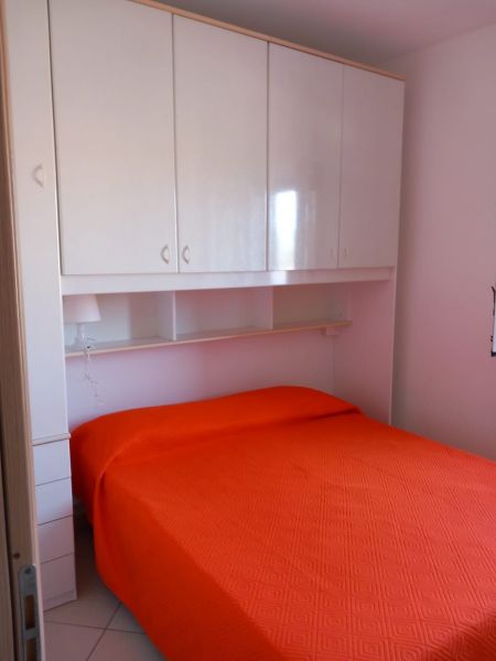 photo 3 Owner direct vacation rental Gargano appartement Puglia Foggia Province bedroom 1