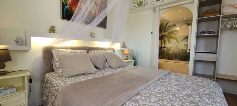 photo 17 Owner direct vacation rental Sainte Maxime appartement Provence-Alpes-Cte d'Azur Var bedroom 1