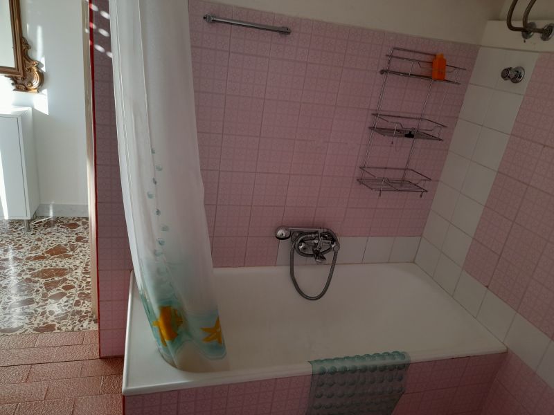 photo 15 Owner direct vacation rental Maratea maison Basilicate Potenza Province bathroom