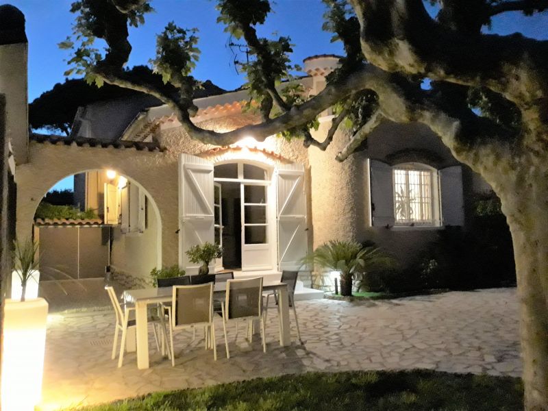 photo 11 Owner direct vacation rental Saint Cyr sur Mer villa Provence-Alpes-Cte d'Azur Var Terrace