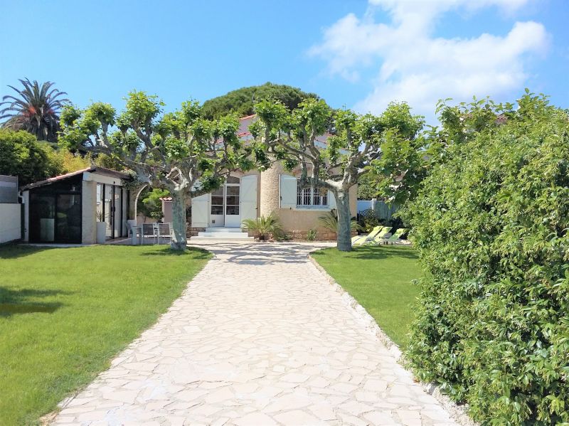 photo 0 Owner direct vacation rental Saint Cyr sur Mer villa Provence-Alpes-Cte d'Azur Var
