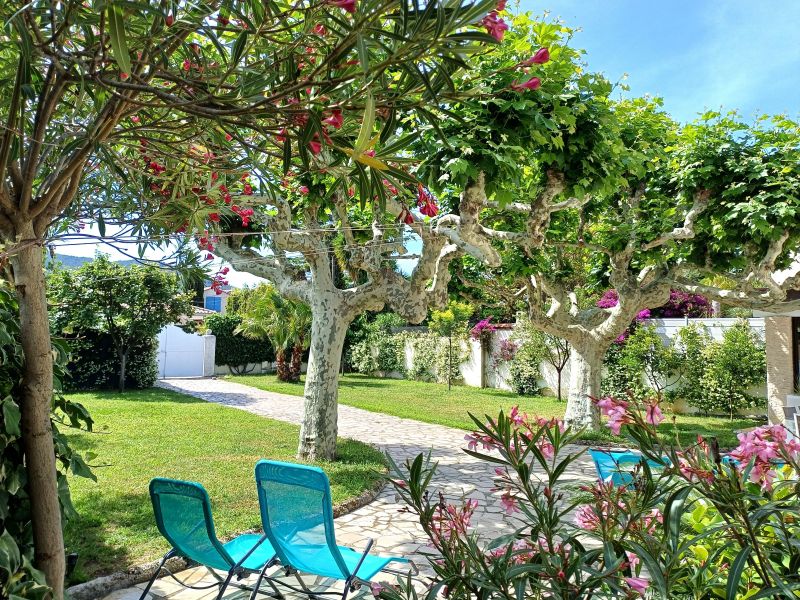 photo 17 Owner direct vacation rental Saint Cyr sur Mer villa Provence-Alpes-Cte d'Azur Var Outside view