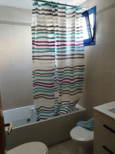photo 18 Owner direct vacation rental Pescola appartement Valencian Community Castelln (province of) bathroom 2