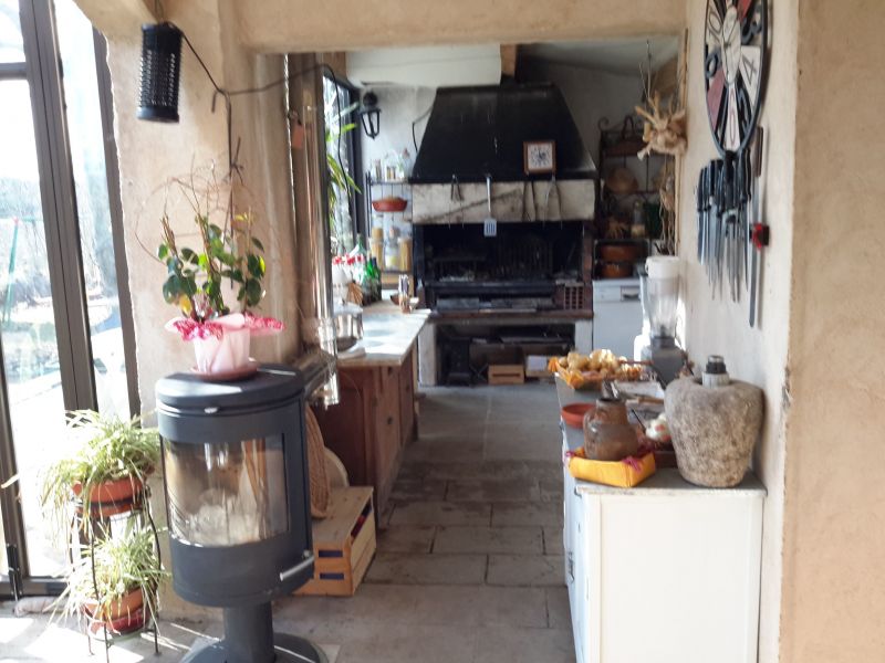 photo 19 Owner direct vacation rental Isle sur la Sorgue maison Provence-Alpes-Cte d'Azur Vaucluse Summer kitchen