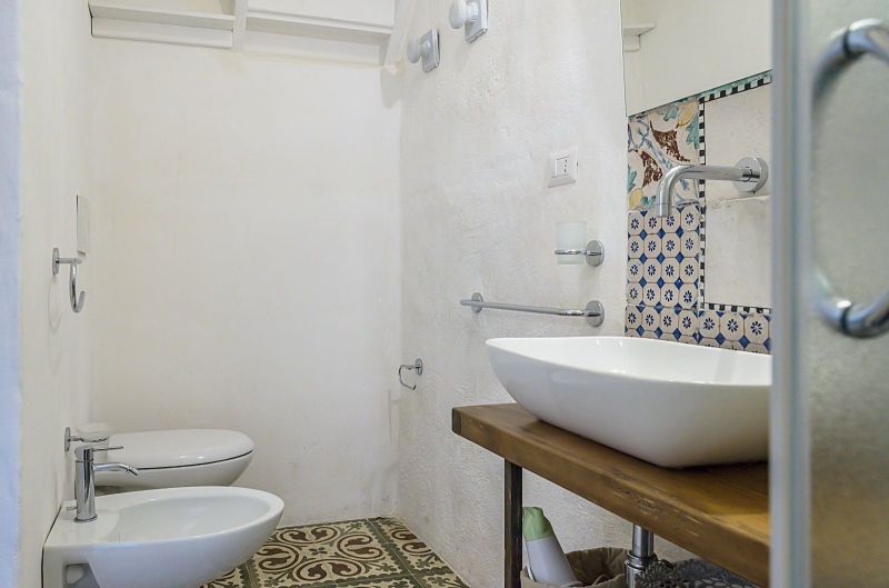 photo 14 Owner direct vacation rental Alliste appartement Puglia Lecce Province bathroom