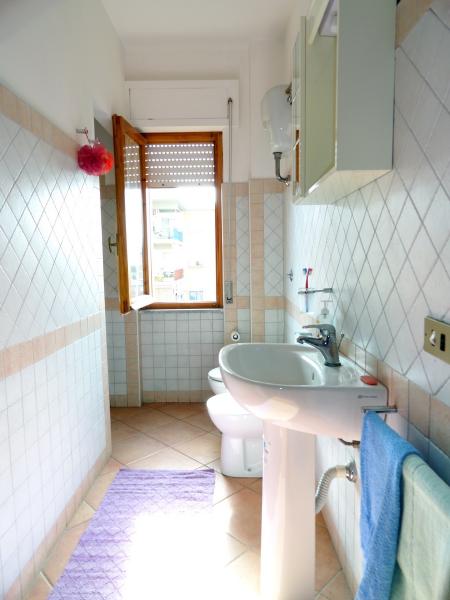 photo 9 Owner direct vacation rental Follonica appartement Tuscany Grosseto Province bathroom