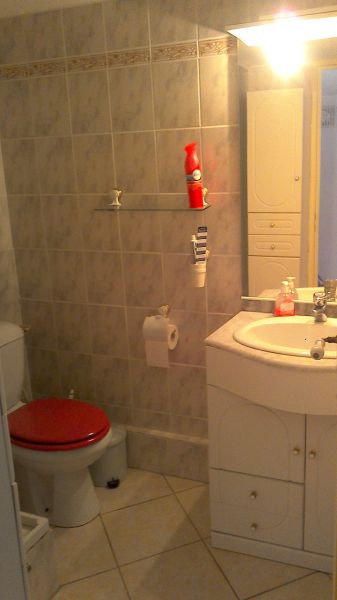 photo 4 Owner direct vacation rental Port Leucate appartement Languedoc-Roussillon Aude Washing facilities