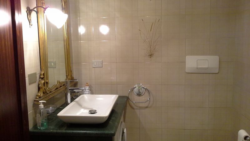 photo 6 Owner direct vacation rental Moneglia appartement Liguria Genoa bathroom 1
