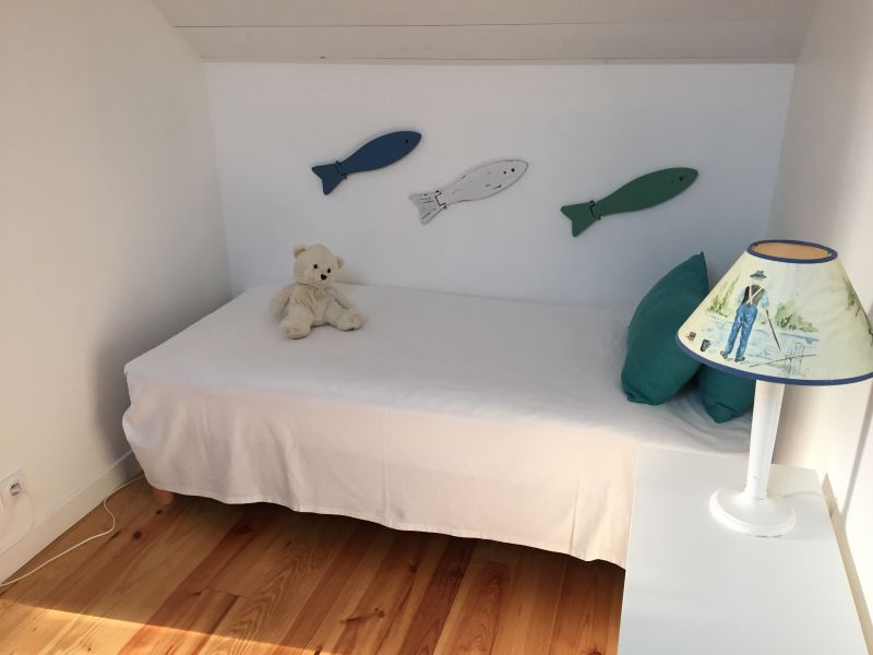 photo 8 Owner direct vacation rental Arcachon villa Aquitaine Gironde bedroom 2