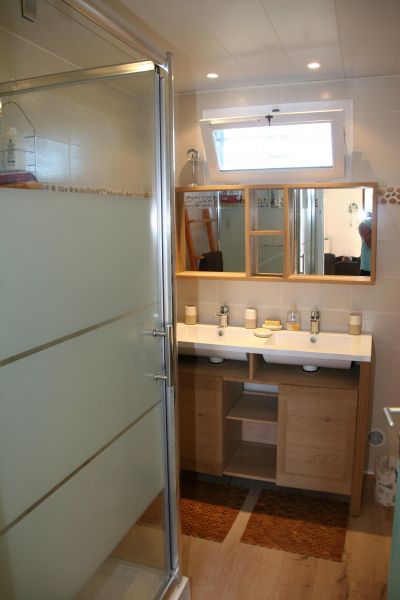 photo 16 Owner direct vacation rental Frontignan villa Languedoc-Roussillon Hrault bathroom