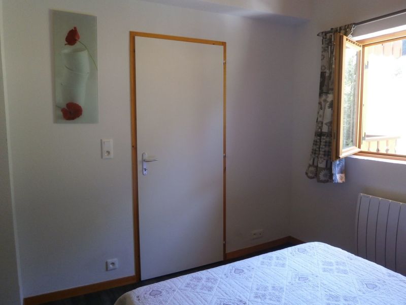 photo 17 Owner direct vacation rental Thollon Les Mmises appartement Rhone-Alps Haute-Savoie bedroom 1