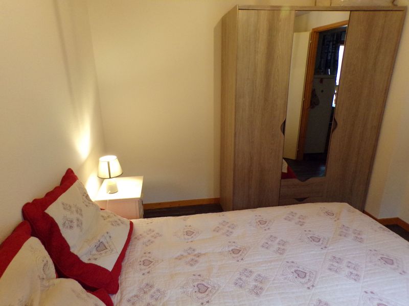 photo 16 Owner direct vacation rental Thollon Les Mmises appartement Rhone-Alps Haute-Savoie bedroom 1