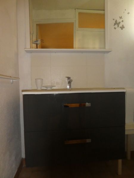 photo 11 Owner direct vacation rental La Seyne sur Mer gite Provence-Alpes-Cte d'Azur Var Washing facilities