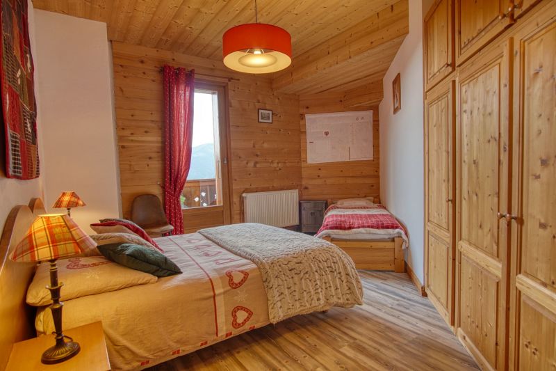 photo 14 Owner direct vacation rental Notre Dame de Bellecombe chalet Rhone-Alps Savoie bedroom 1