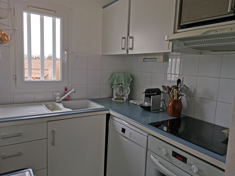 photo 8 Owner direct vacation rental Cap d'Agde appartement Languedoc-Roussillon Hrault Kitchenette
