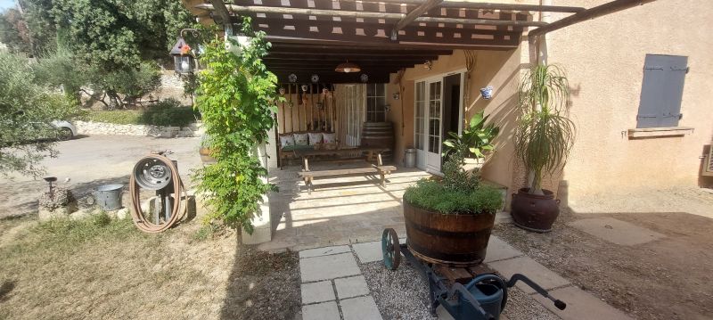 photo 2 Owner direct vacation rental Sommires appartement Languedoc-Roussillon Gard Outside view