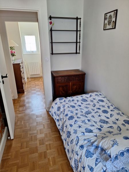 photo 5 Owner direct vacation rental Saint Malo appartement Brittany Ille et Vilaine bedroom 2