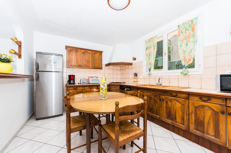 photo 4 Owner direct vacation rental Cassis villa Provence-Alpes-Cte d'Azur Bouches du Rhne Sep. kitchen