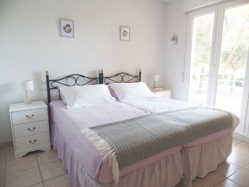 photo 16 Owner direct vacation rental Frjus appartement Provence-Alpes-Cte d'Azur Var bedroom 1