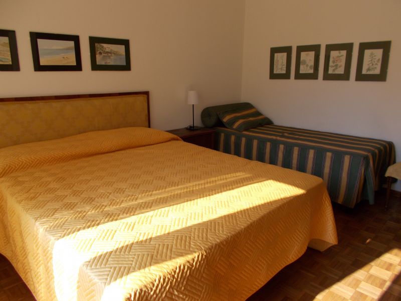 photo 7 Owner direct vacation rental Maccagno appartement Lombardy Varese Province bedroom 1
