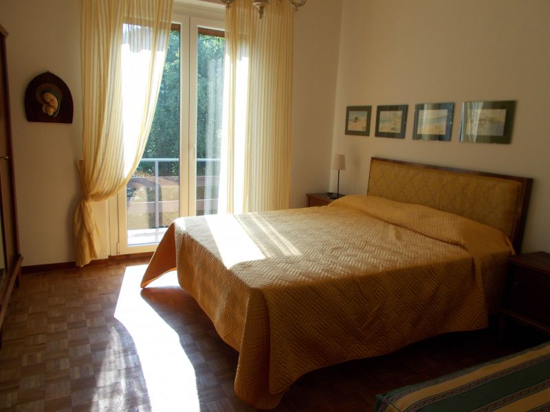 photo 6 Owner direct vacation rental Maccagno appartement Lombardy Varese Province bedroom 1