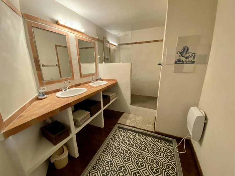 photo 11 Owner direct vacation rental Narbonne gite Languedoc-Roussillon Aude bathroom 1