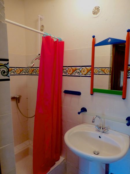 photo 27 Owner direct vacation rental Aups villa Provence-Alpes-Cte d'Azur Var Washing facilities 2